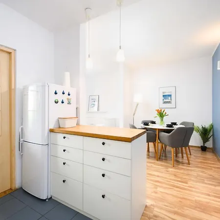 Apartament Winnicka Prostywynajem 아파트